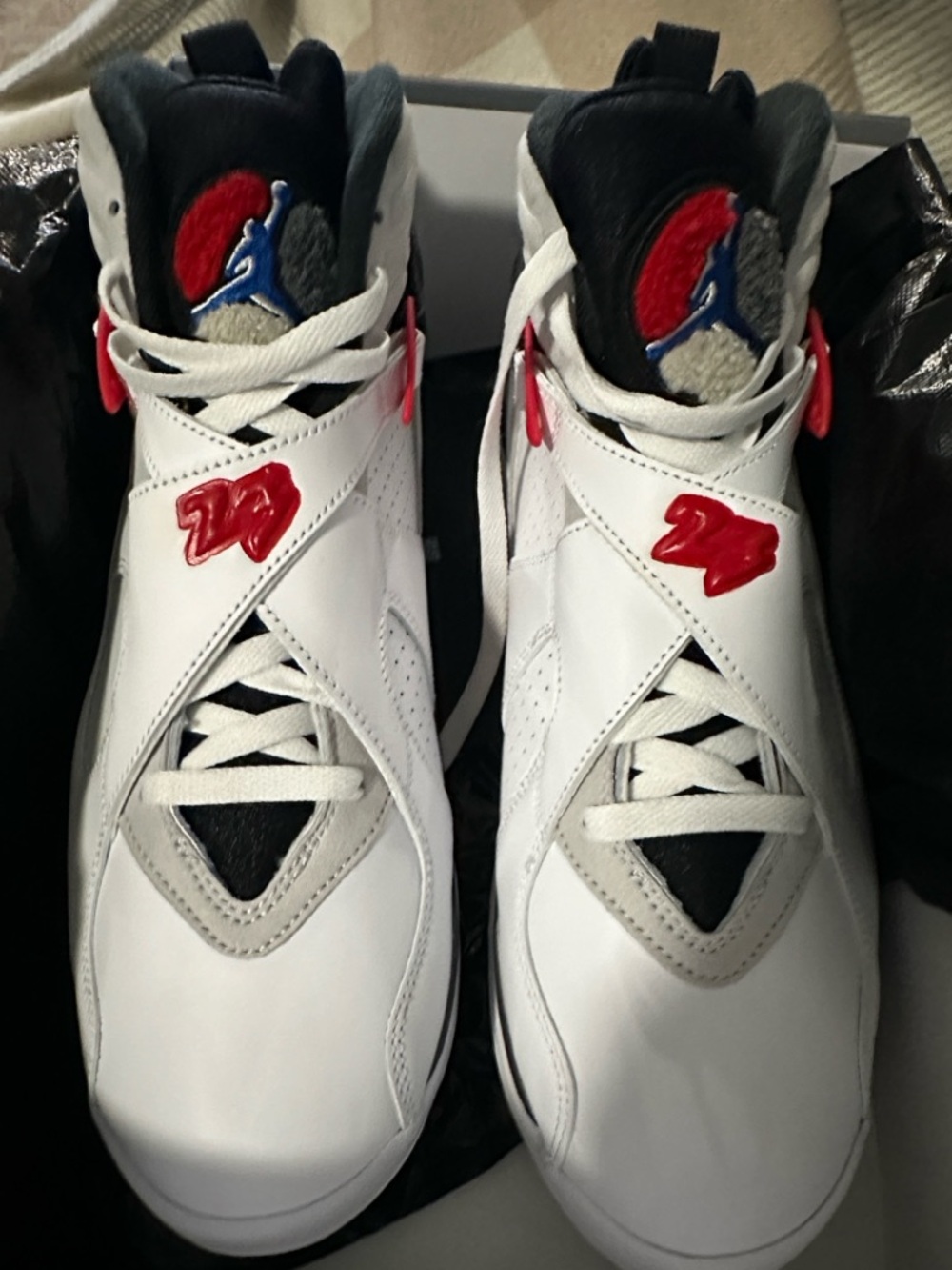 Jordan Mens Nike Air 8 Retro Basketball Shoes Bugs Bunny White/Black/True Red